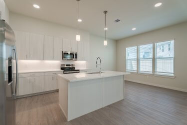 Phoenix 2 Kitchen & Dining