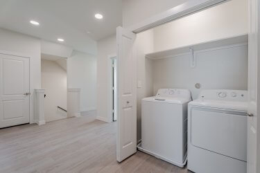 Phoenix 5 Laundry and Landing